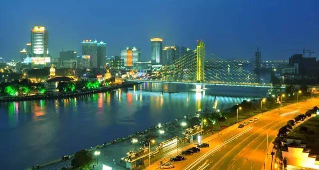 浙江尊谊盛典，领导与朋友共聚一堂