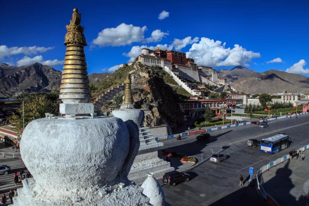 探寻西藏，神秘高原的多彩魅力之旅