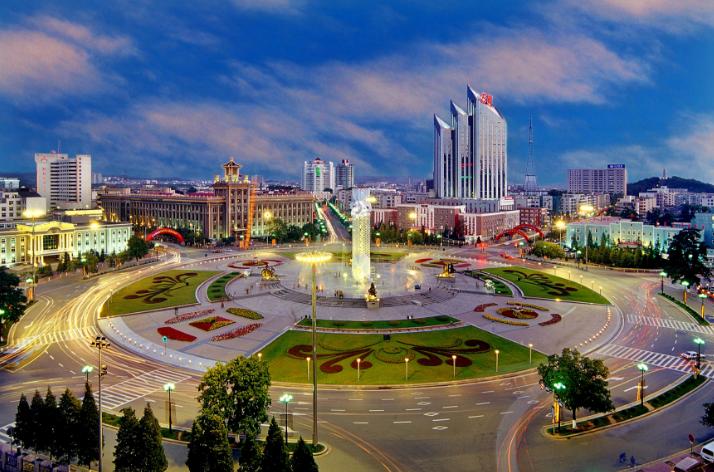 鞍山之旅,钢铁之城的独特魅力探索